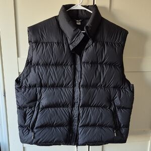 Men's Mountain Equipment Co-op Black Puffer Vest